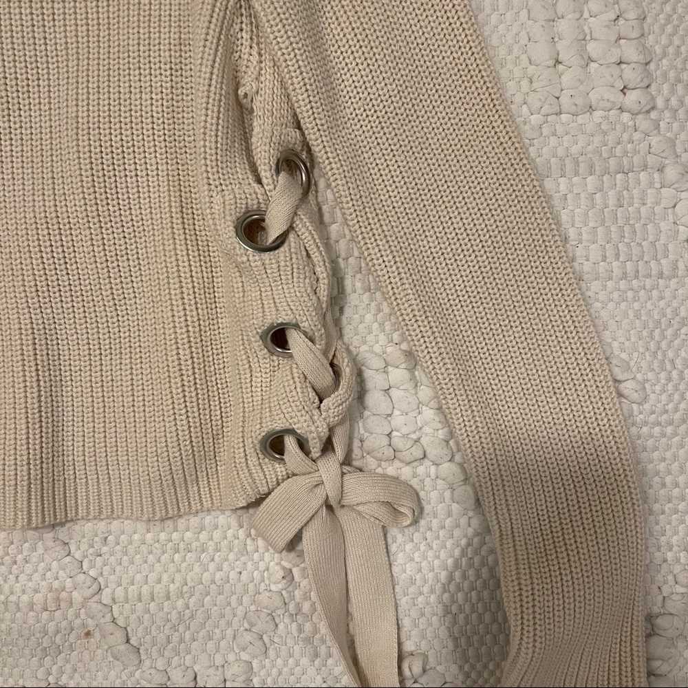 Sweater - Picture 2 of 2